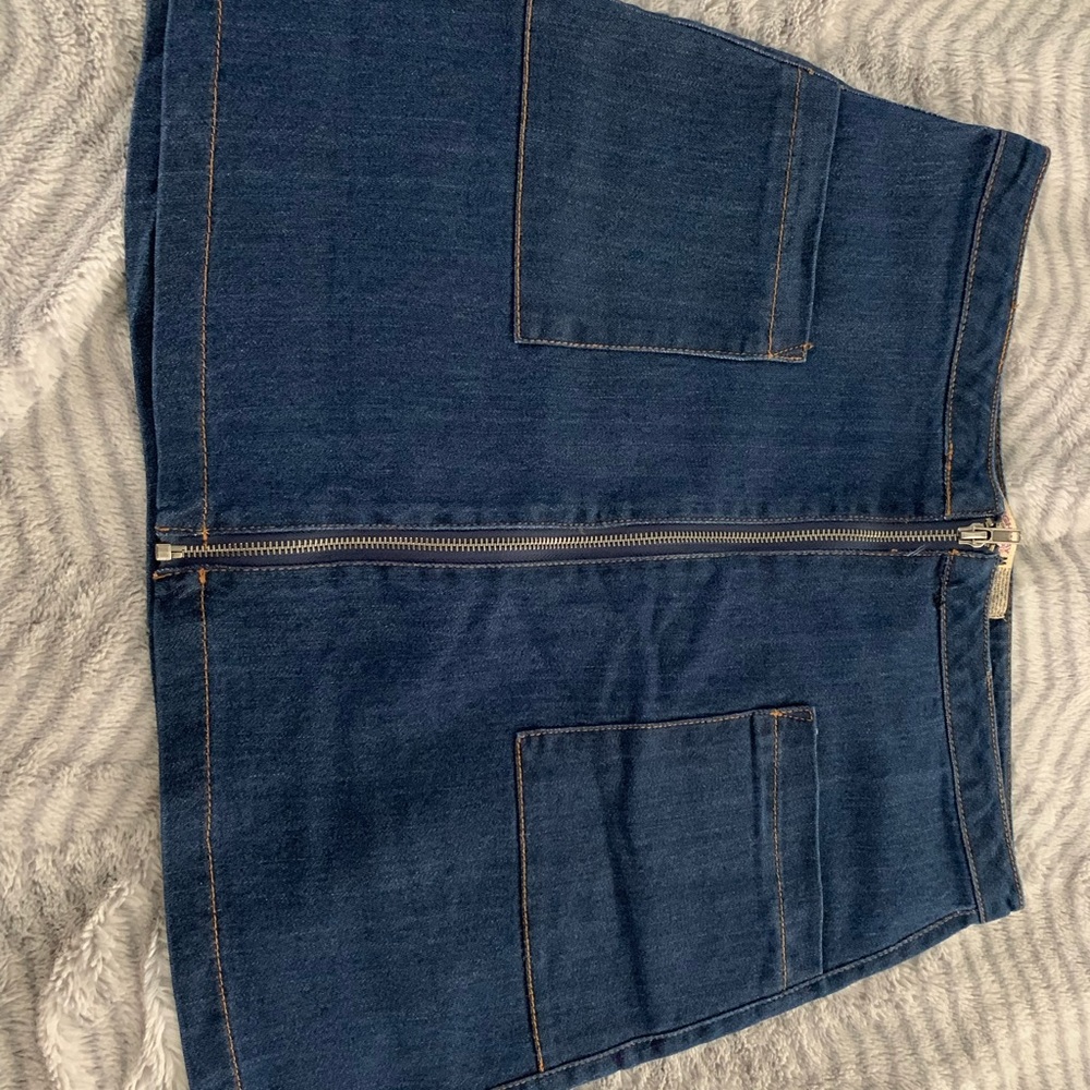 Zippered blue Jean skirt. Size M